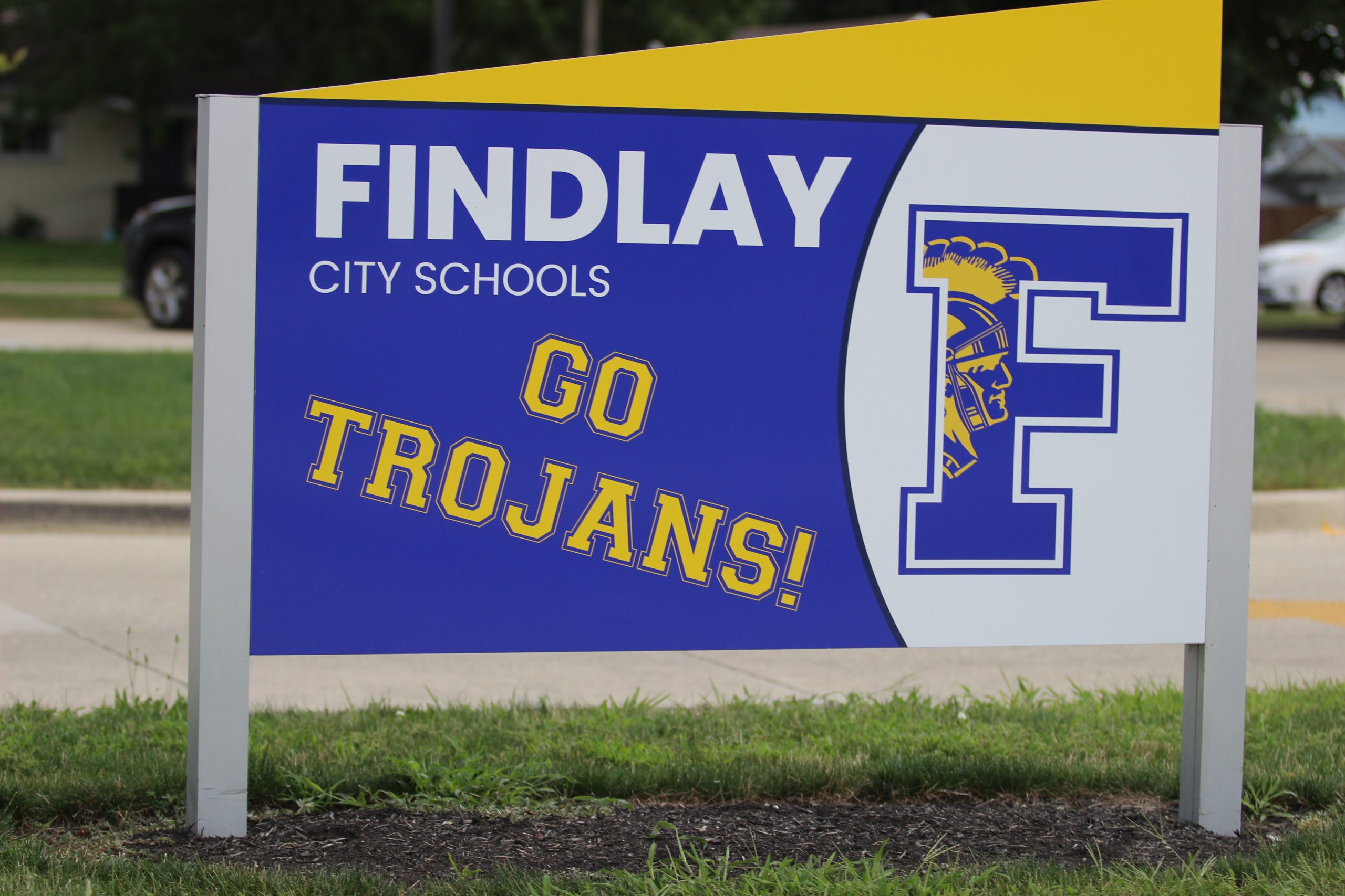 Findlay City Schools New Signage 100.5 WKXA